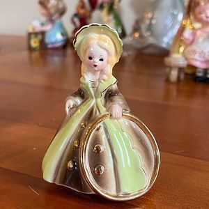 VTG Josef Originals ENGLAND International Series Ceramic Girl Vintage Figurine